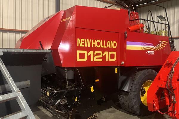 New Holland D1210